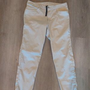 Lululemon Commission Classic-Fit Pant 32"